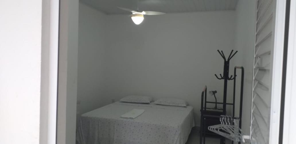 Pousada Casa Verde - Quartos Individuais - Smart Tv 32 - E Banheiro Privativo Apartment Itajai Exterior photo
